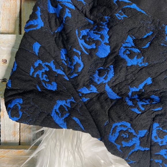 Like New [Betsey Johnson] Black & Blue Quilted Cap Sleeve Midi Dress | 6 · Small - Picture 7 of 12